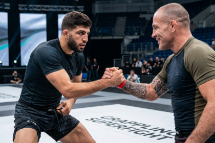 Arman Tsarukyan booked to face MMA legend in grappling match