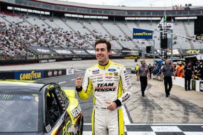Ryan Blaney secures Bristol pole with dominant qualifying lap