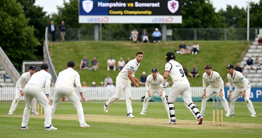 Hampshire mount spirited fightback against Somerset at Utilita Bowl