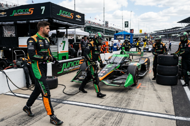VeeKay and JHR Turn Pit Lane Service into Tactical Weapon