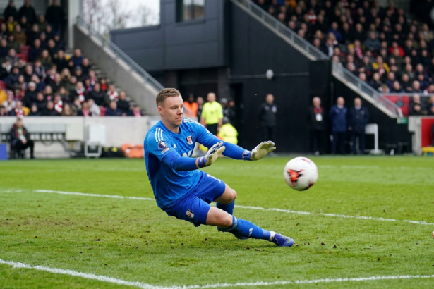 Leno Denies Brentford as Fulham Secure Point in Tense Derby Stalemate