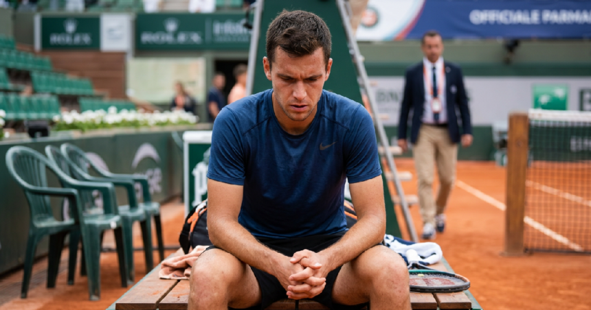 Tennis player banned for four years over match fixing charges