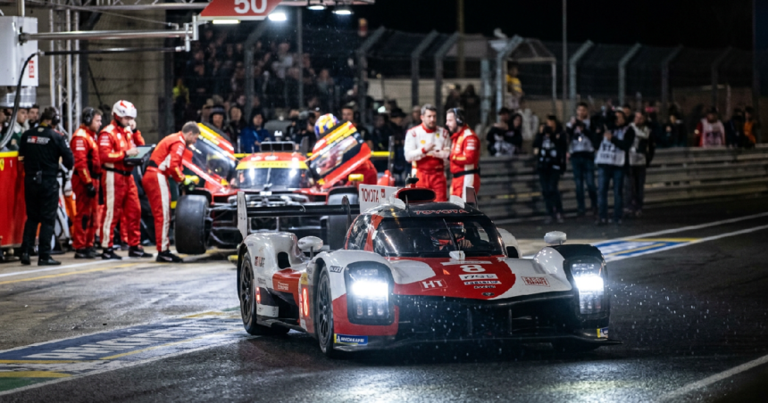 Sébastien Buemi extends Toyota lead at Le Mans as Ferrari suffers 29-minute ECU repair