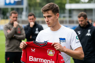 Andoni Iraola's Liverpool suffers blow as Kennet Eichhorn rejects move