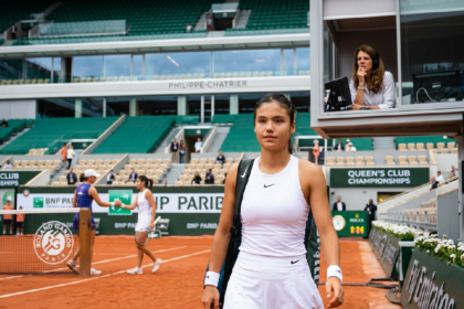 Annabel Croft observes "cold" handshake after Emma Raducanu's French Open loss