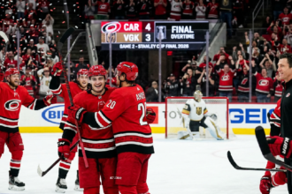 Seth Jarvis scores overtime power-play goal, Hurricanes tie series 1-1