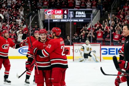 Seth Jarvis scores overtime power-play goal, Hurricanes tie series 1-1