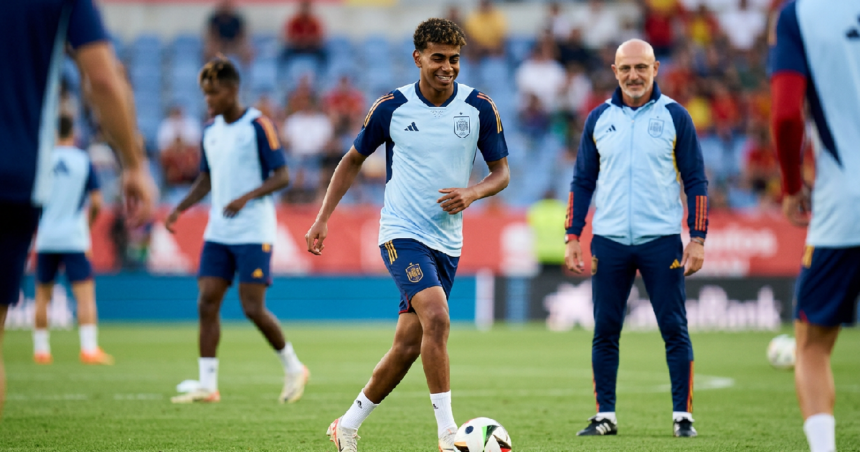 Luis de la Fuente confirms Lamine Yamal fit for World Cup opener