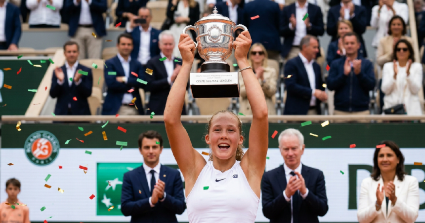 Mirra Andreeva wins French Open, youngest champion since 1992